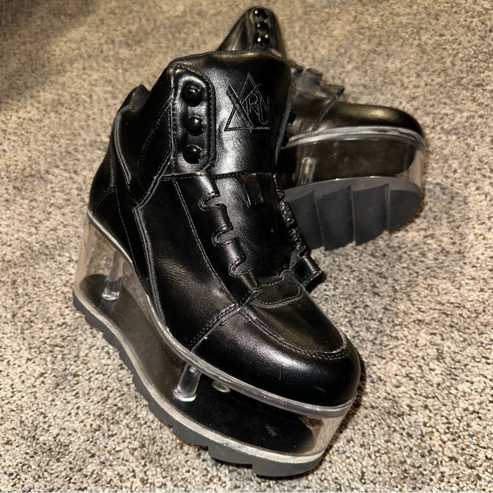 Hollow Fillable YRU Platform Shoes (Missing Laces)